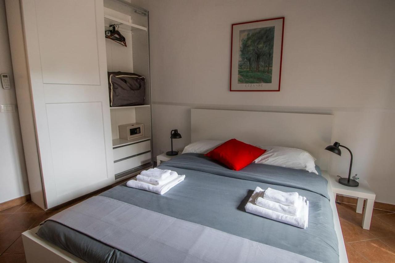 Apartmán Casa Q163A Tuscolana Next To Metro Řím Exteriér fotografie