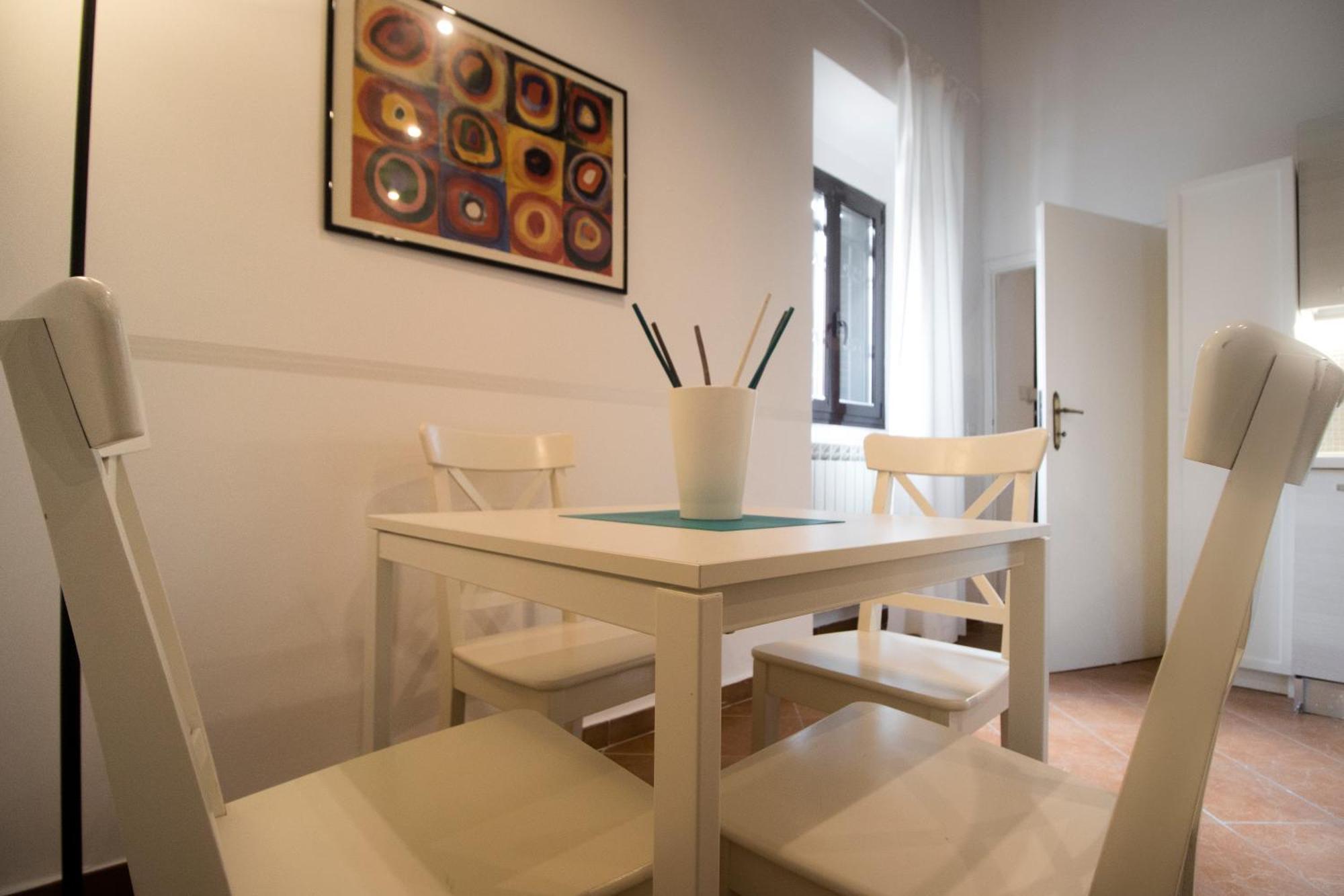 Apartmán Casa Q163A Tuscolana Next To Metro Řím Exteriér fotografie